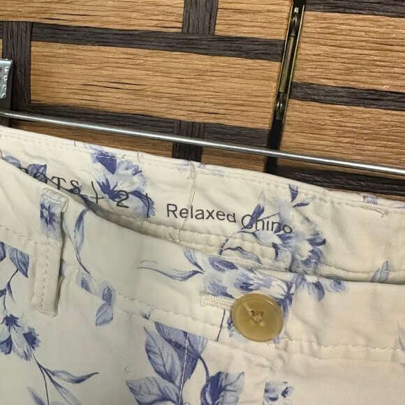 Talbots White And Blue Floral Relaxed Chinos Size 2 - Picture 6 of 7